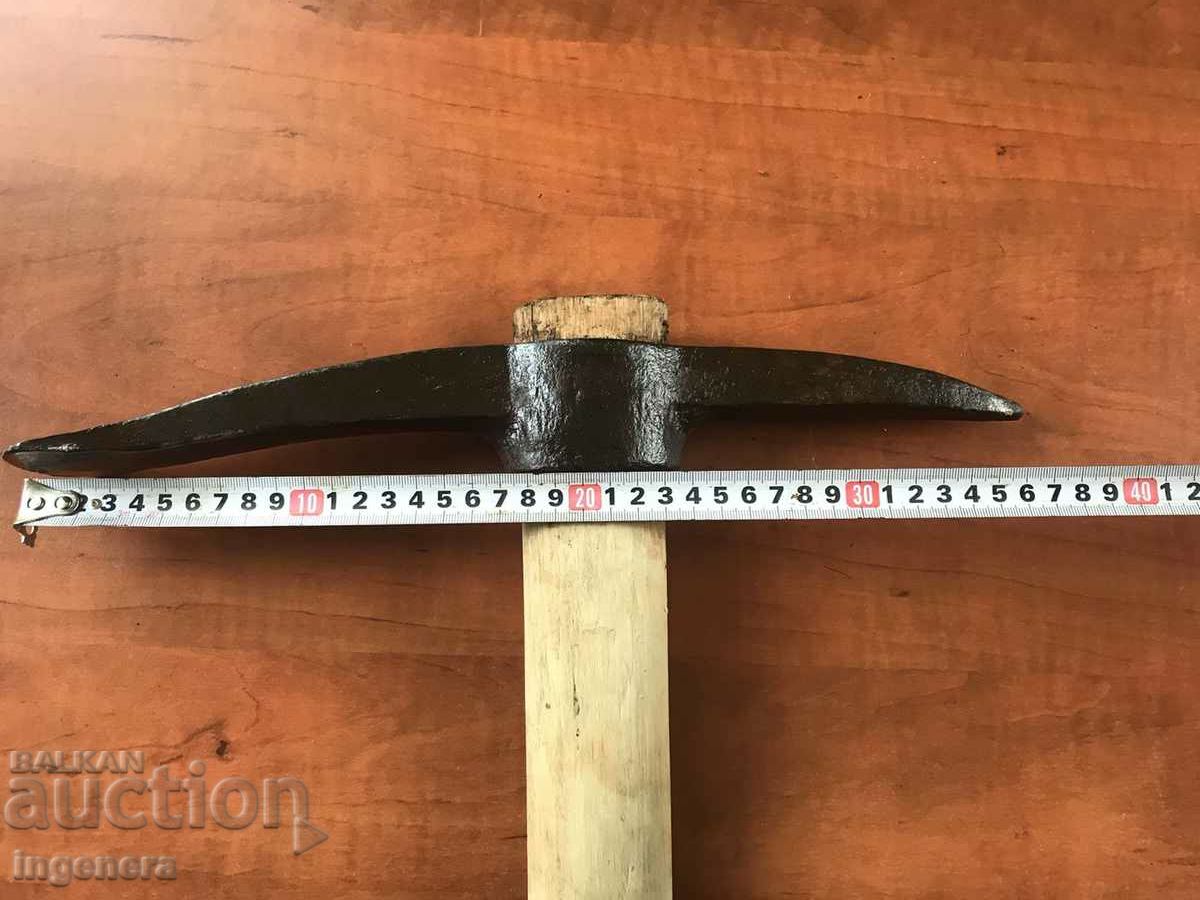 PICK A MEDIUM TOOL WITH A STRONG HANDLE with price 48.00 BGN | € 24.54 PICK A MEDIUM TOOL WITH A STRONG HANDLE with price 48.00 BGN | € 24.54