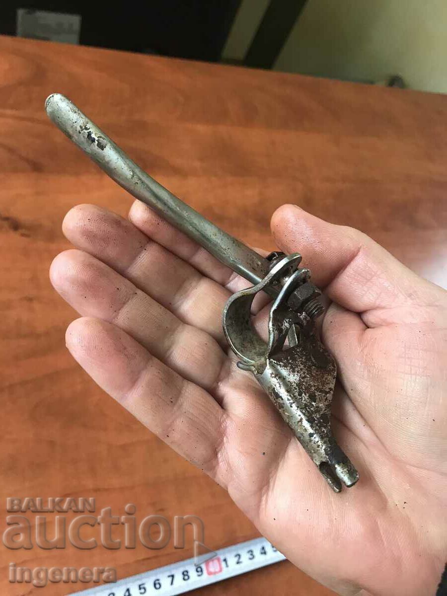 Auction RETRO BICYCLE WHEEL BRAKE HANDLE Auction RETRO BICYCLE WHEEL BRAKE HANDLE