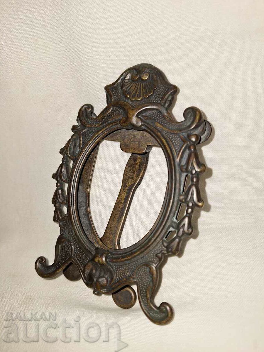 Auction Old tabletop bronze photo frame Auction Old tabletop bronze photo frame