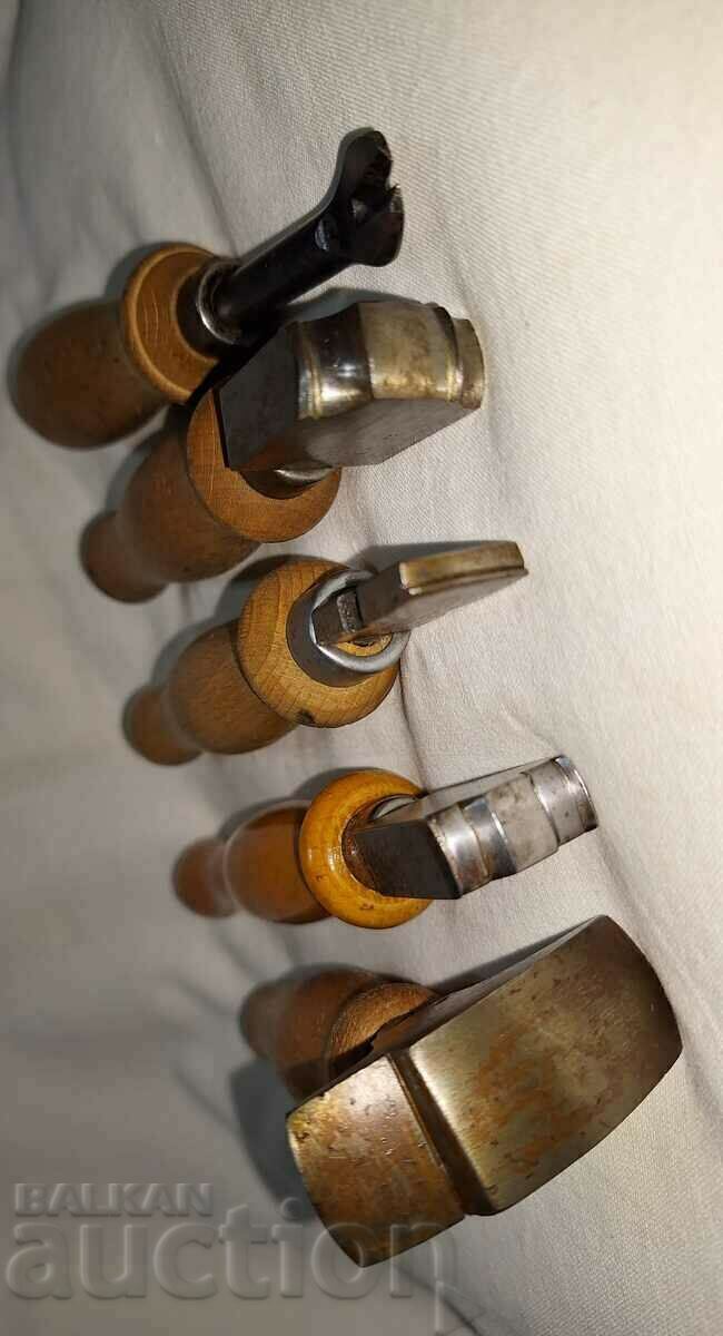 Auction Old artisan Saracen leather shoemaking tools Auction Old artisan Saracen leather shoemaking tools