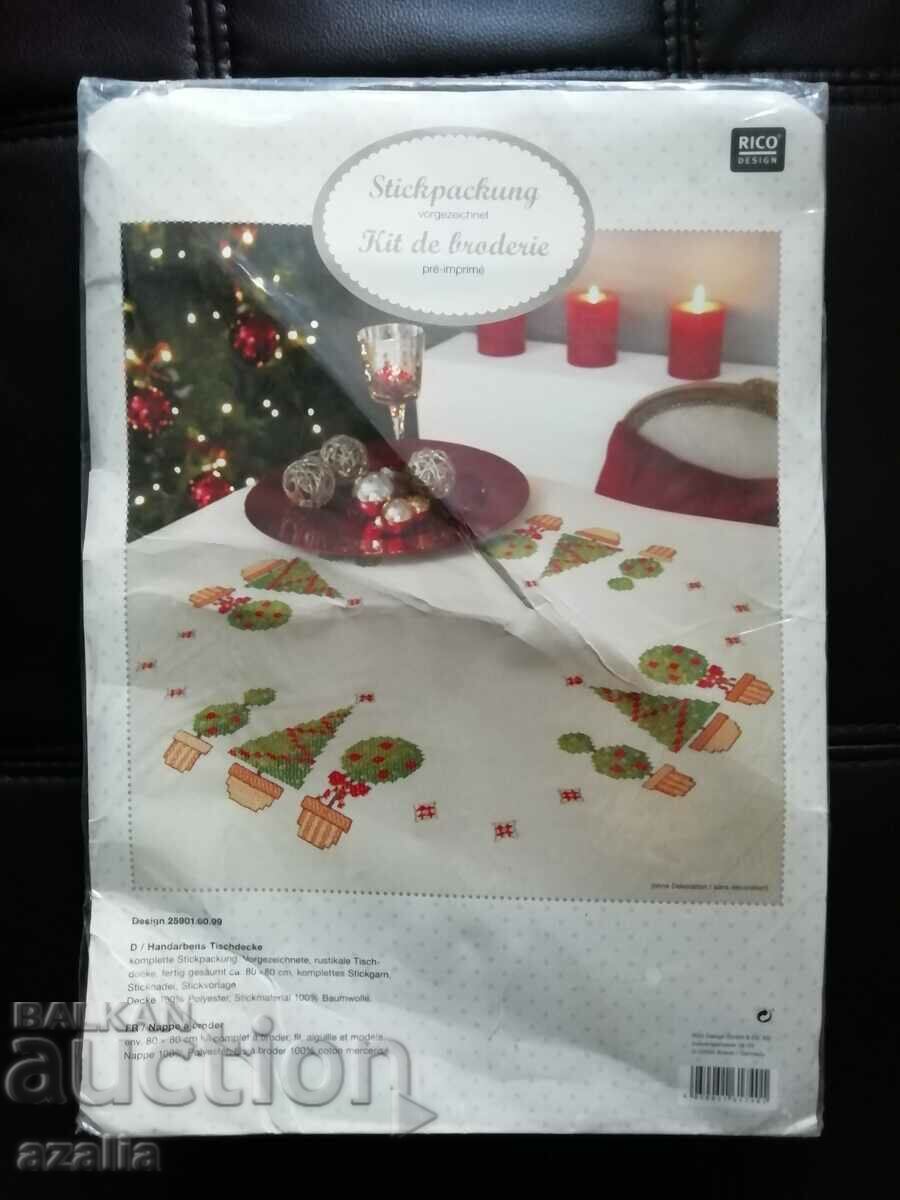 Κάλυμμα κρεβατιού με χριστουγεννιάτικο μοτίβο - κιτ κεντήματος
