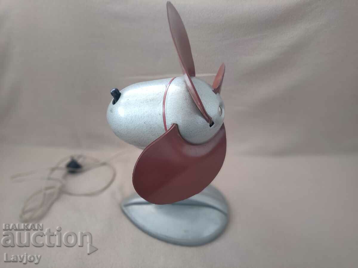 Retro fan with price 90.00 BGN | € 46.02