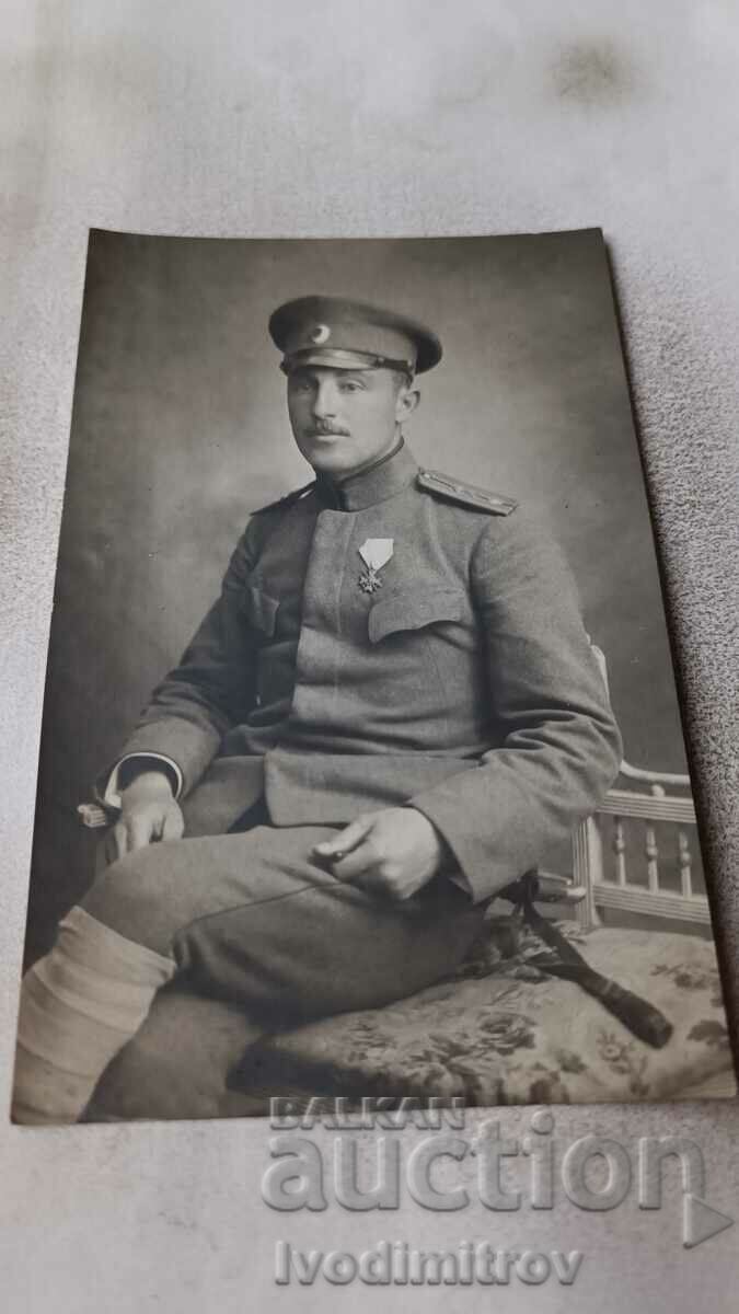 Doamnă ofițer cu Crucea pentru vitejie de clasa a II-a. Regimentul Iskar