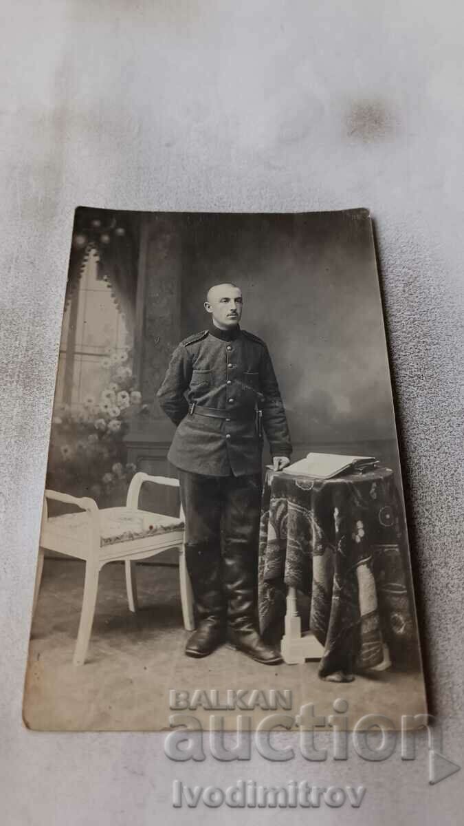 Снимка Войник в униформа 1913