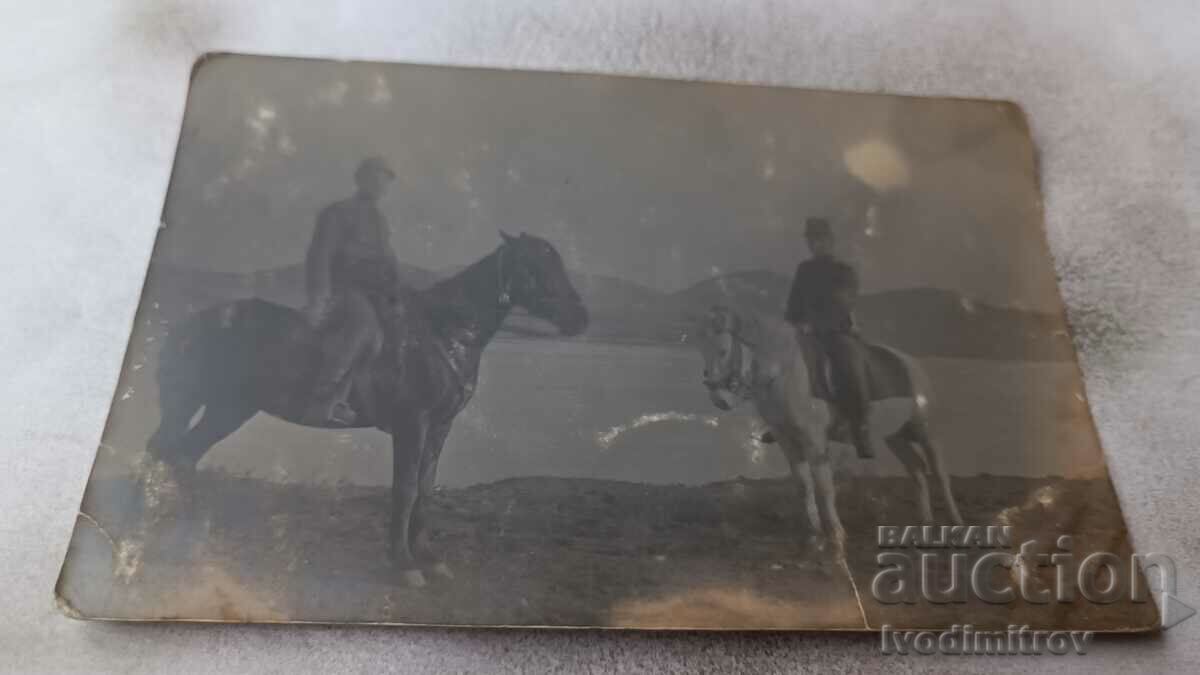 Снимка Двама офицери на коне