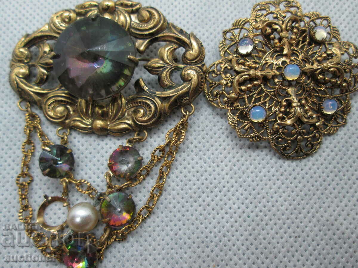 Auction  OLD BROOCHES-2 PCS