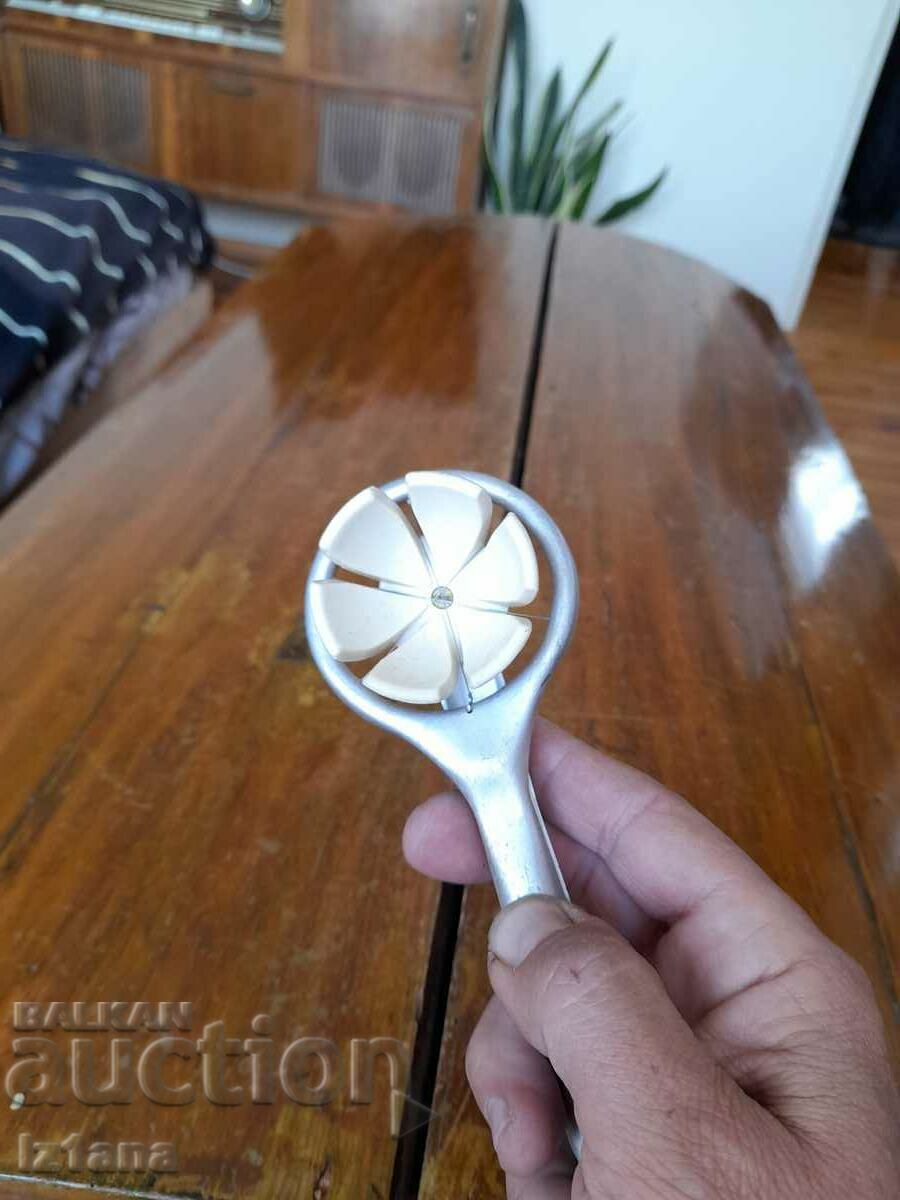 Old device for cutting eggs, egg slicer - 5 Old device for cutting eggs, egg slicer - 5