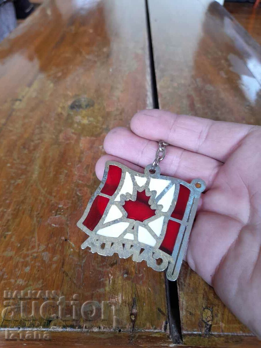 Auction Old Canada keychain Auction Old Canada keychain