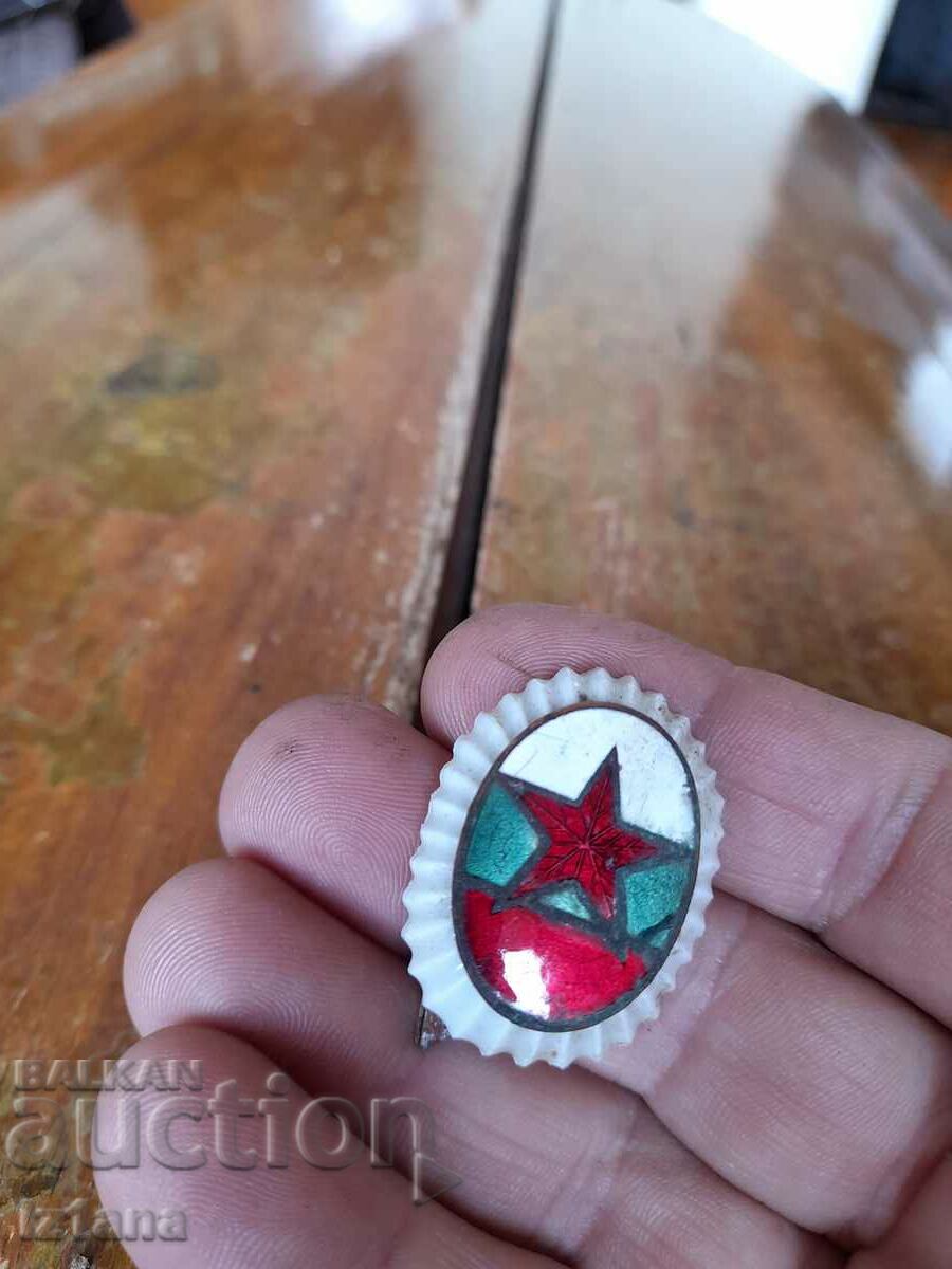 Delivery of Old porcelain cockade Delivery of Old porcelain cockade