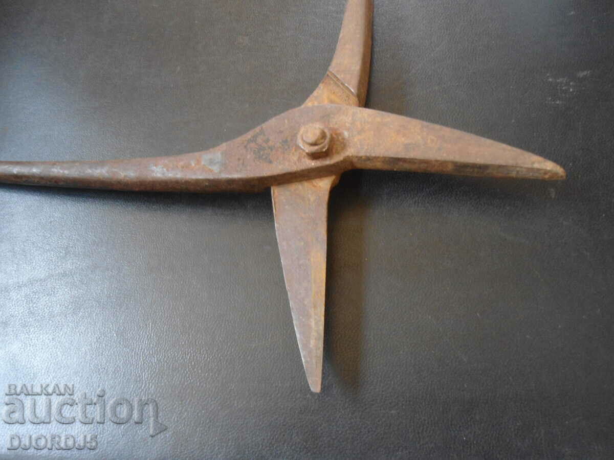Auction Old sheet metal shears Auction Old sheet metal shears