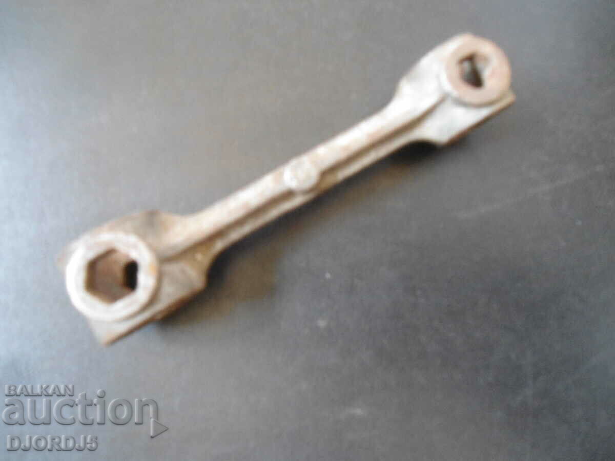Old key, 8 in 1, marked with price 10.00 BGN | € 5.11 Old key, 8 in 1, marked with price 10.00 BGN | € 5.11
