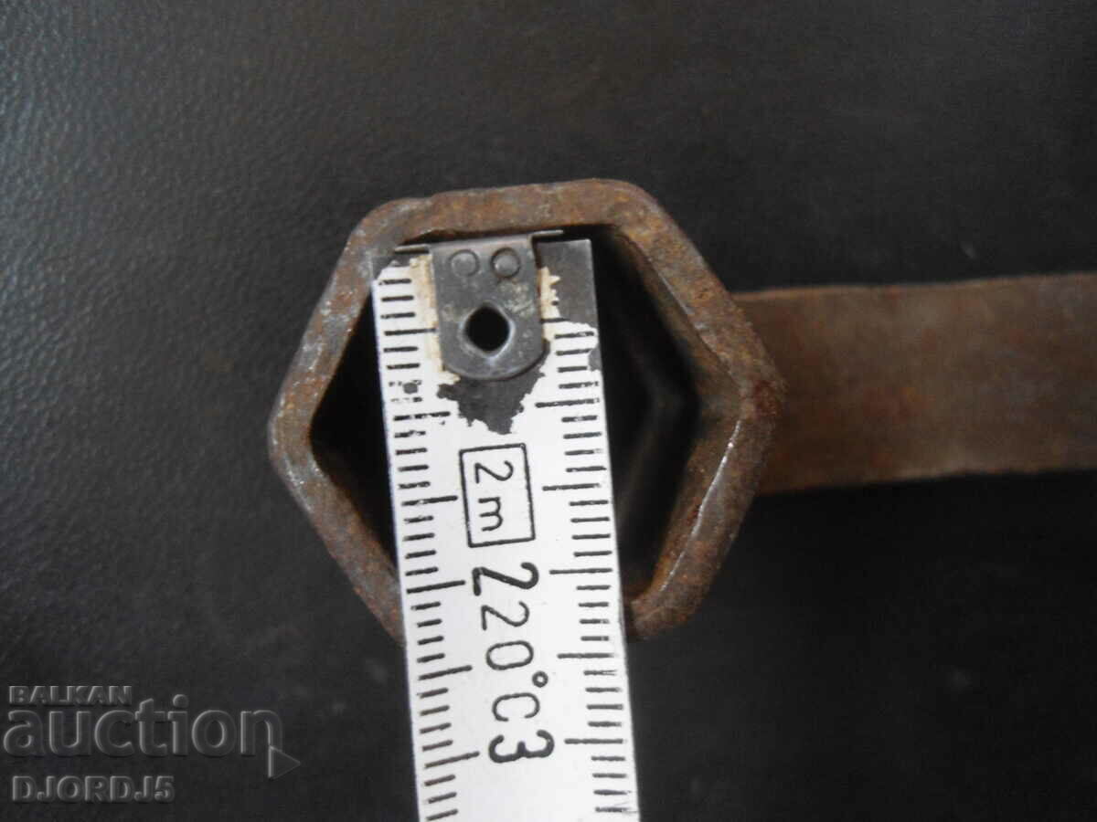 Δημοπρασία Ένα παλιό όργανο Δημοπρασία Ένα παλιό όργανο