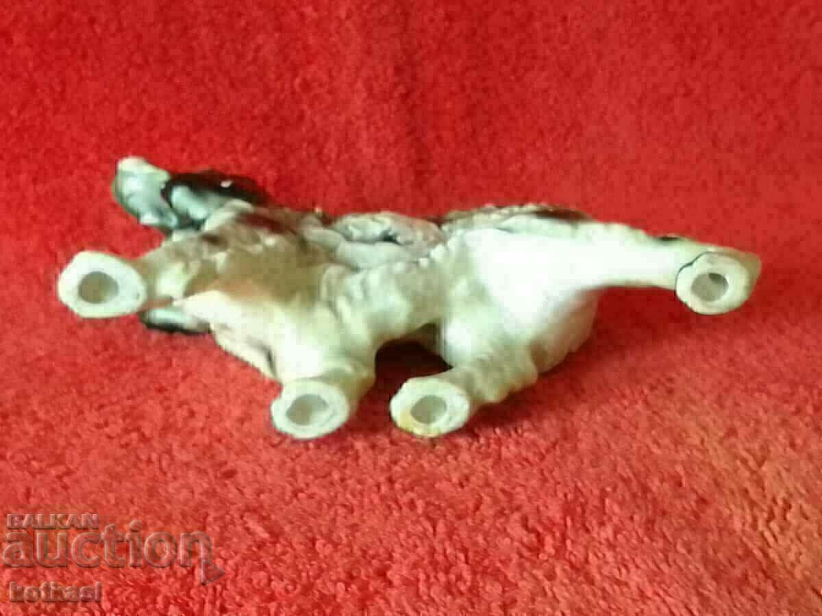Old porcelain figure of a Dog - 7 Old porcelain figure of a Dog - 7