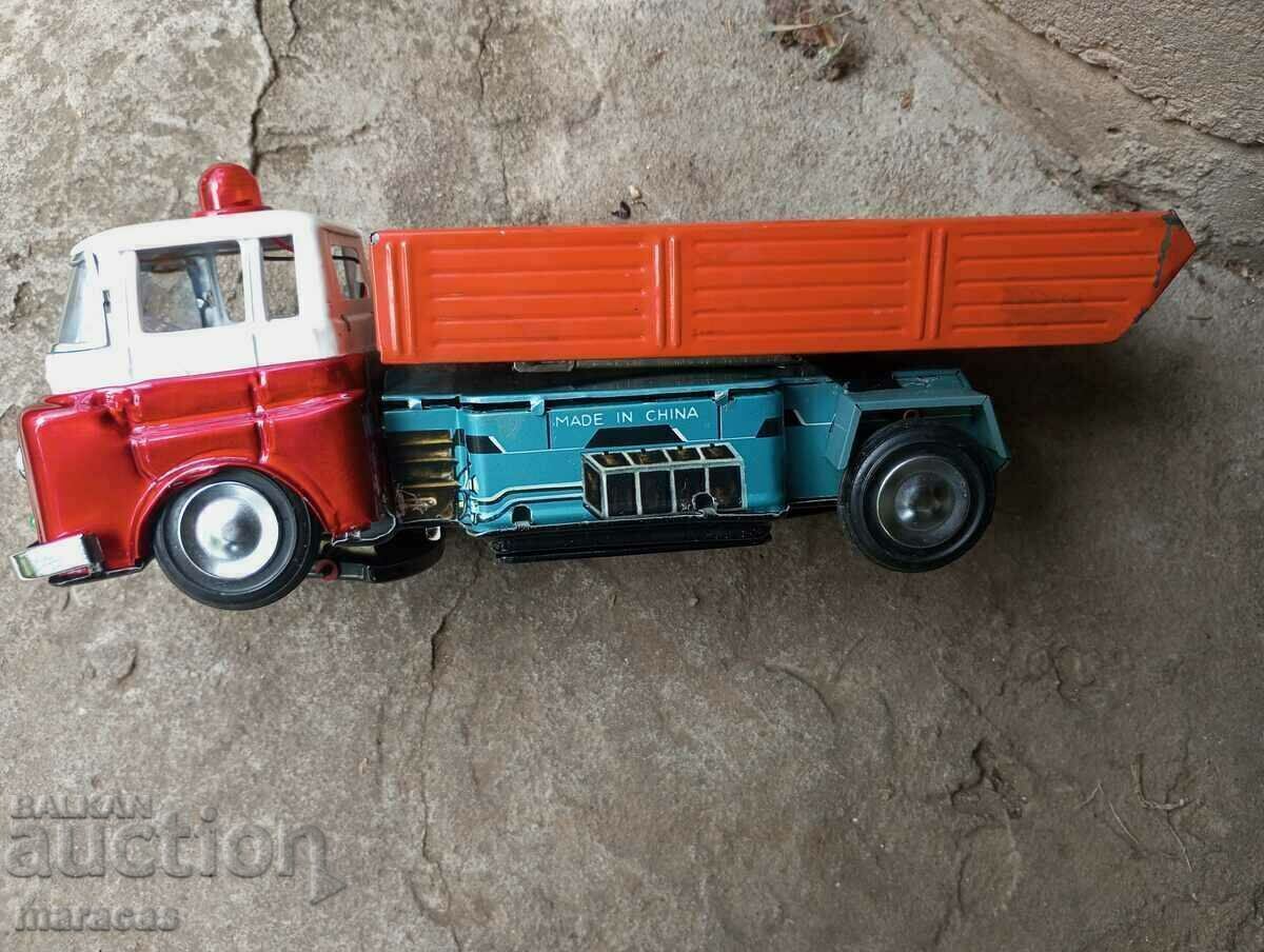 Delivery of An old children's toy Delivery of An old children's toy