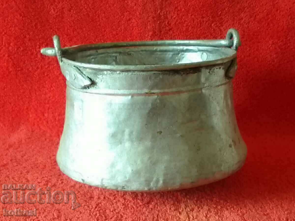 Auction Old little Bear for water Copper tinned Auction Old little Bear for water Copper tinned