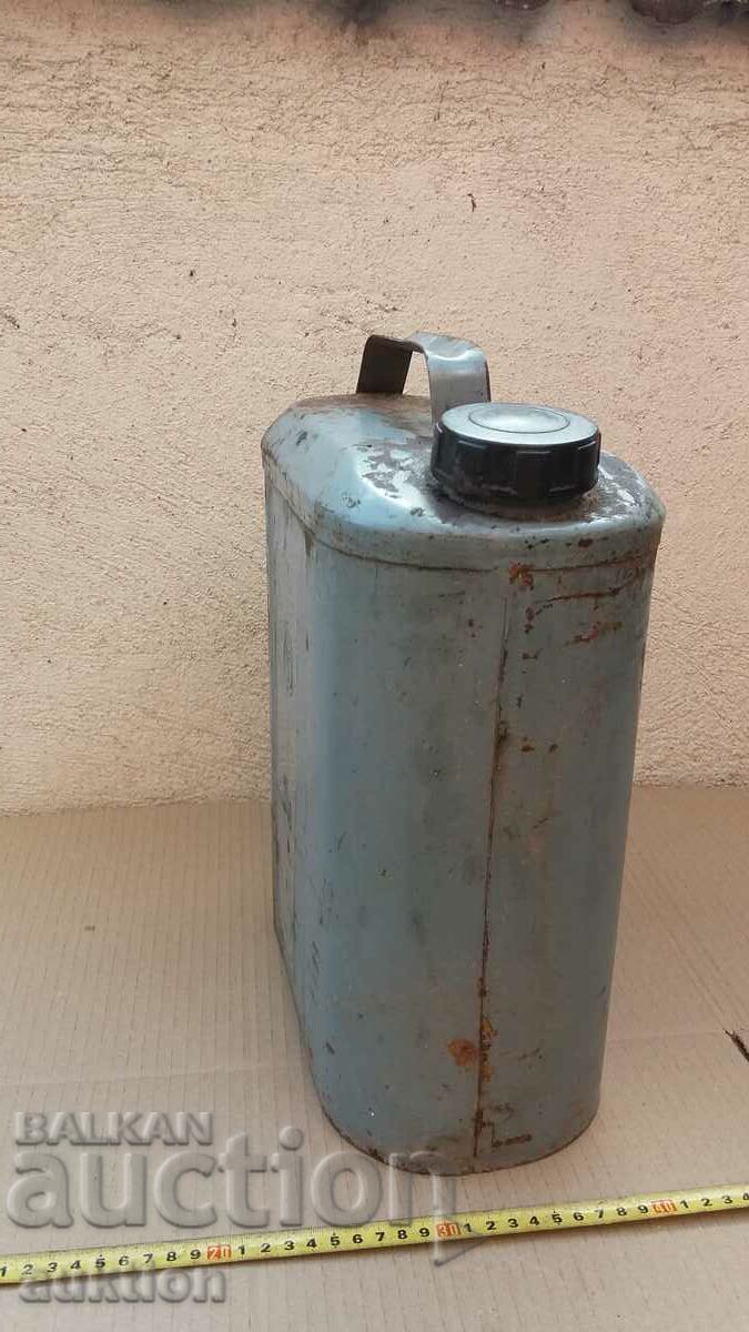 Delivery of MASSIVE METAL FUEL CAN - 10 LITERS Delivery of MASSIVE METAL FUEL CAN - 10 LITERS