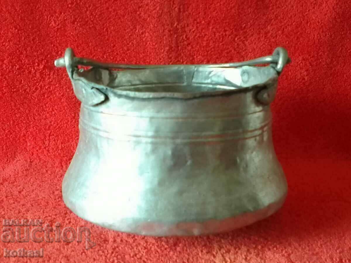 Old little Bear for water Copper tinned with price 55.50 BGN | € 28.38 Old little Bear for water Copper tinned with price 55.50 BGN | € 28.38