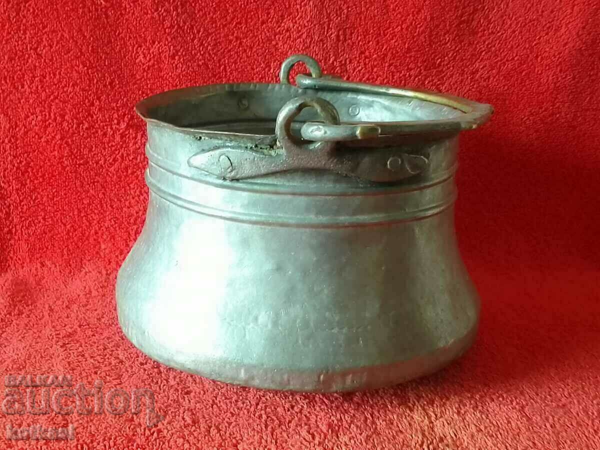 Old little Bear for water Copper tinned with price 75.50 BGN | € 38.60 Old little Bear for water Copper tinned with price 75.50 BGN | € 38.60