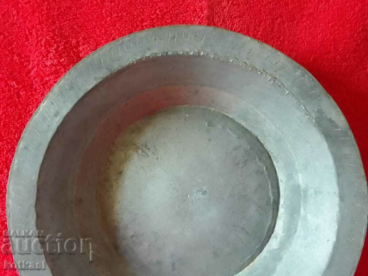 Old copper plate Tas tinned with price 35.50 BGN | € 18.15 Old copper plate Tas tinned with price 35.50 BGN | € 18.15