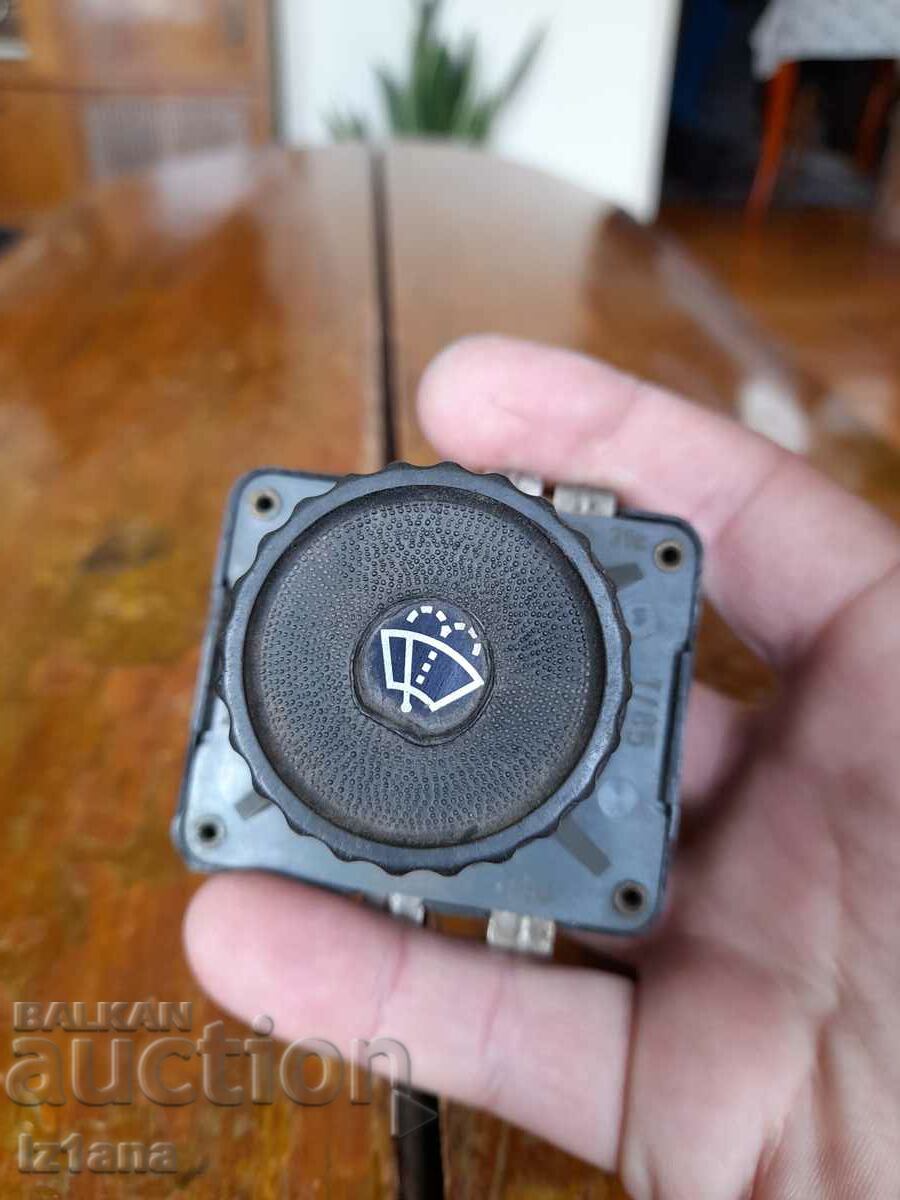 Παλιός διακόπτης φώτων Wartburg, Trabant, Ruhla με τιμή 22.00 BGN | € 11.25