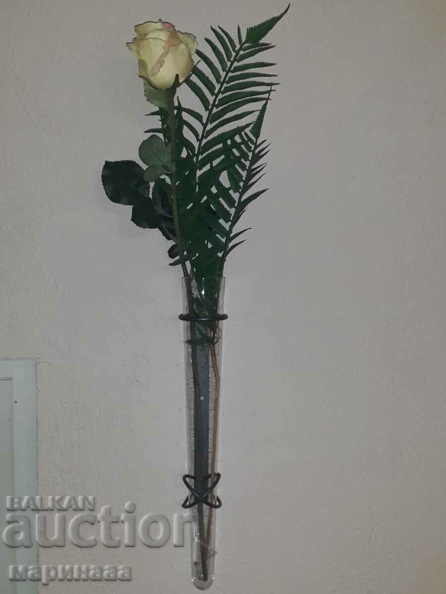 TALL WALL VASE WITH EX. BLOOMING