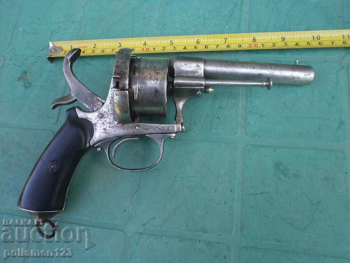 LEFOUCHE cu preț € 600.00 | 1173.50 BGN