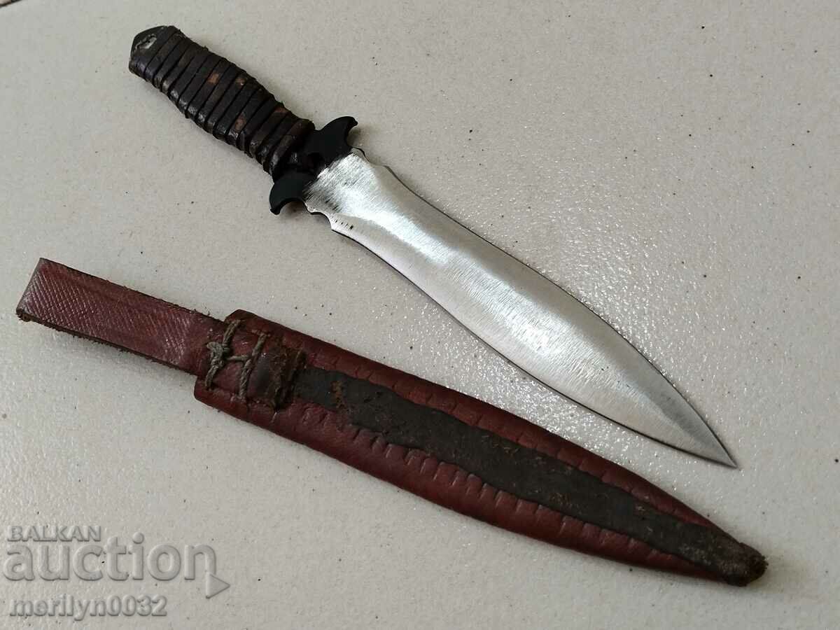 A small throwing knife with a dagger - 6 A small throwing knife with a dagger - 6