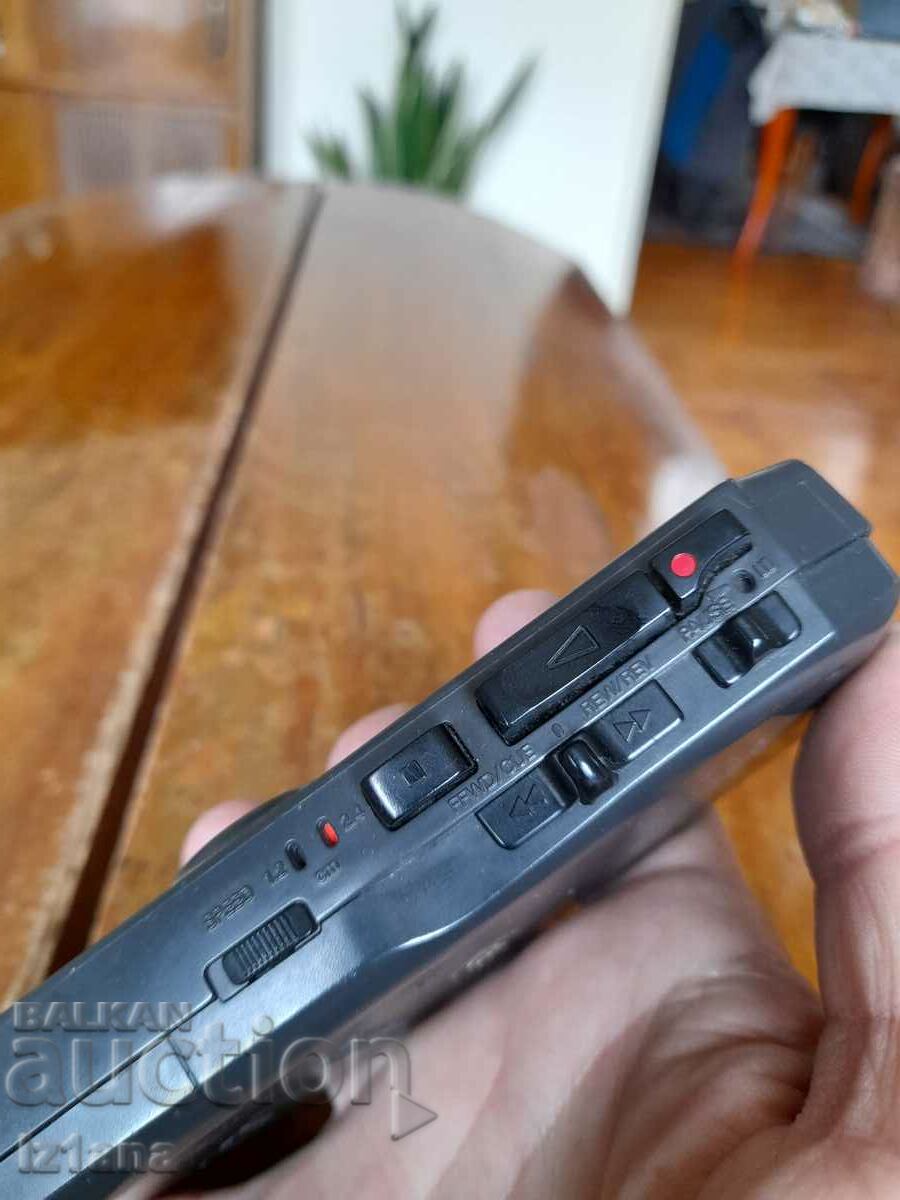 Auction Old Sanyo voice recorder Auction Old Sanyo voice recorder