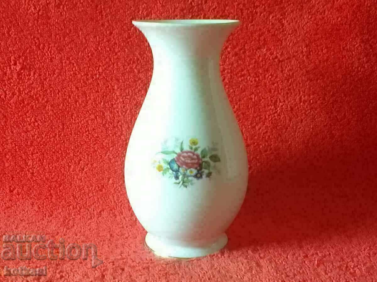 Delivery of Old Porcelain Vase Gilt Flowers Bouquets Germany Royal Delivery of Old Porcelain Vase Gilt Flowers Bouquets Germany Royal