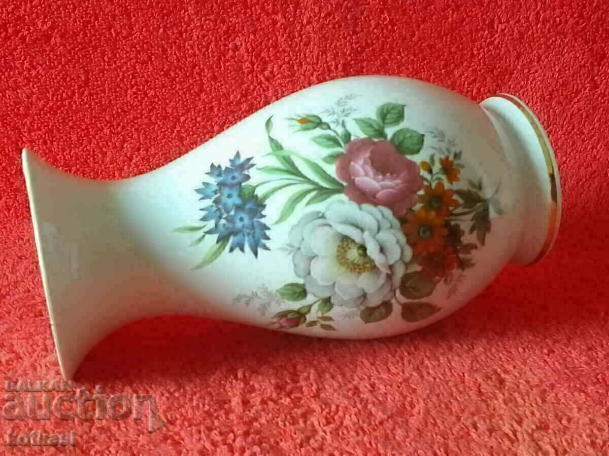Old Porcelain Vase Gilt Flowers Bouquets Germany Royal - 7 Old Porcelain Vase Gilt Flowers Bouquets Germany Royal - 7