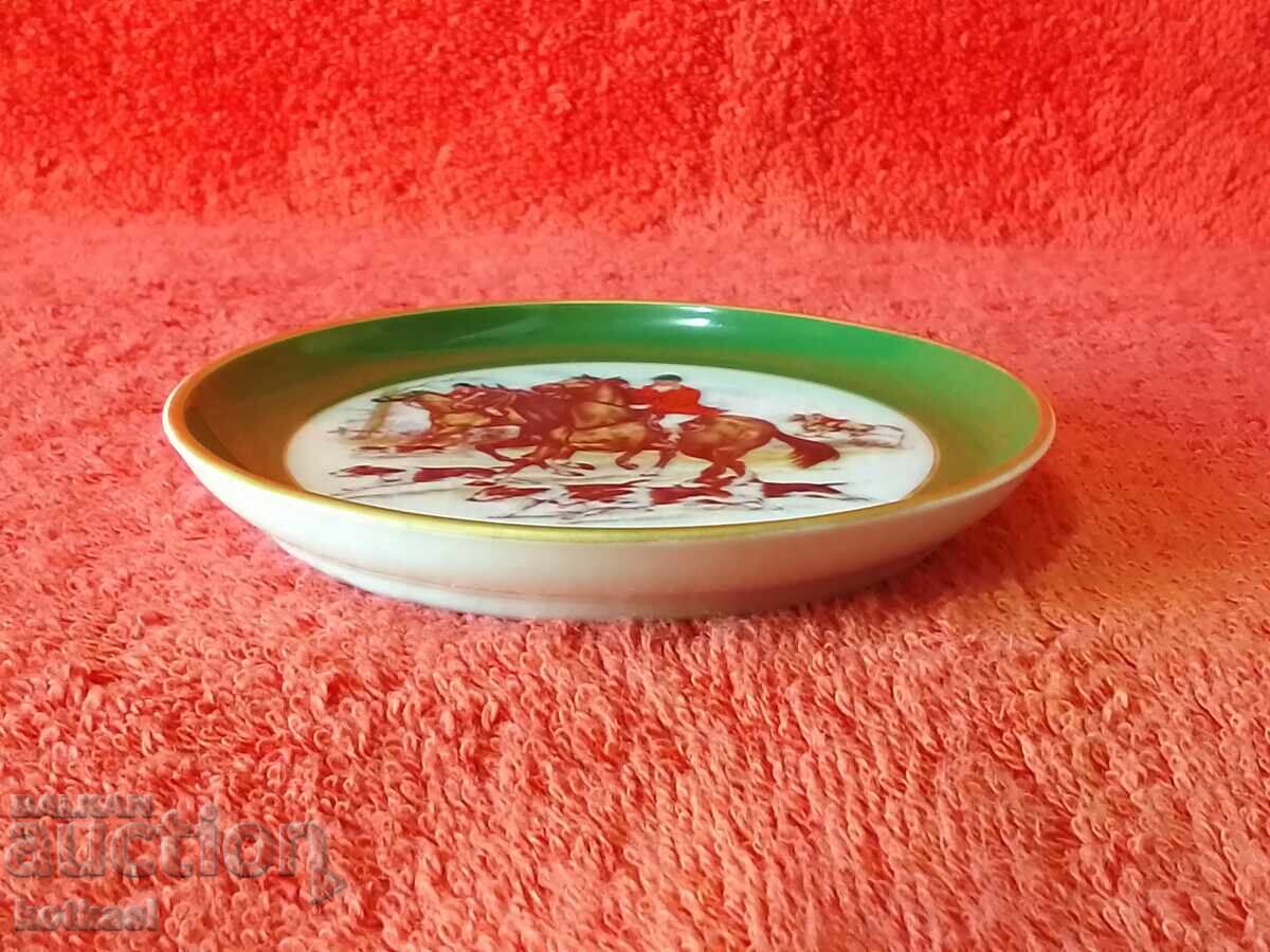 Delivery of Old KAISER porcelain plate Horses Hunting Dogs gilding Hunter Delivery of Old KAISER porcelain plate Horses Hunting Dogs gilding Hunter