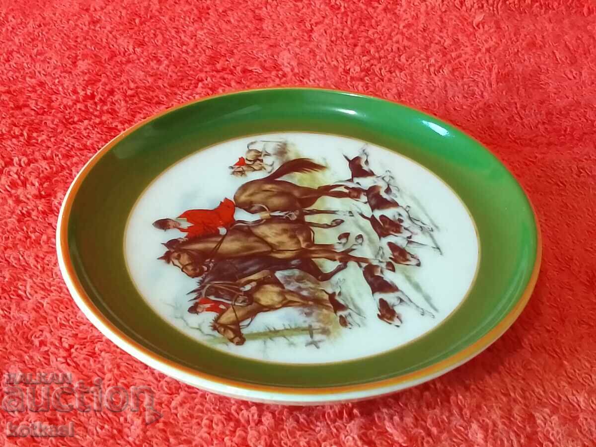 Old KAISER porcelain plate Horses Hunting Dogs gilding Hunter - 7 Old KAISER porcelain plate Horses Hunting Dogs gilding Hunter - 7