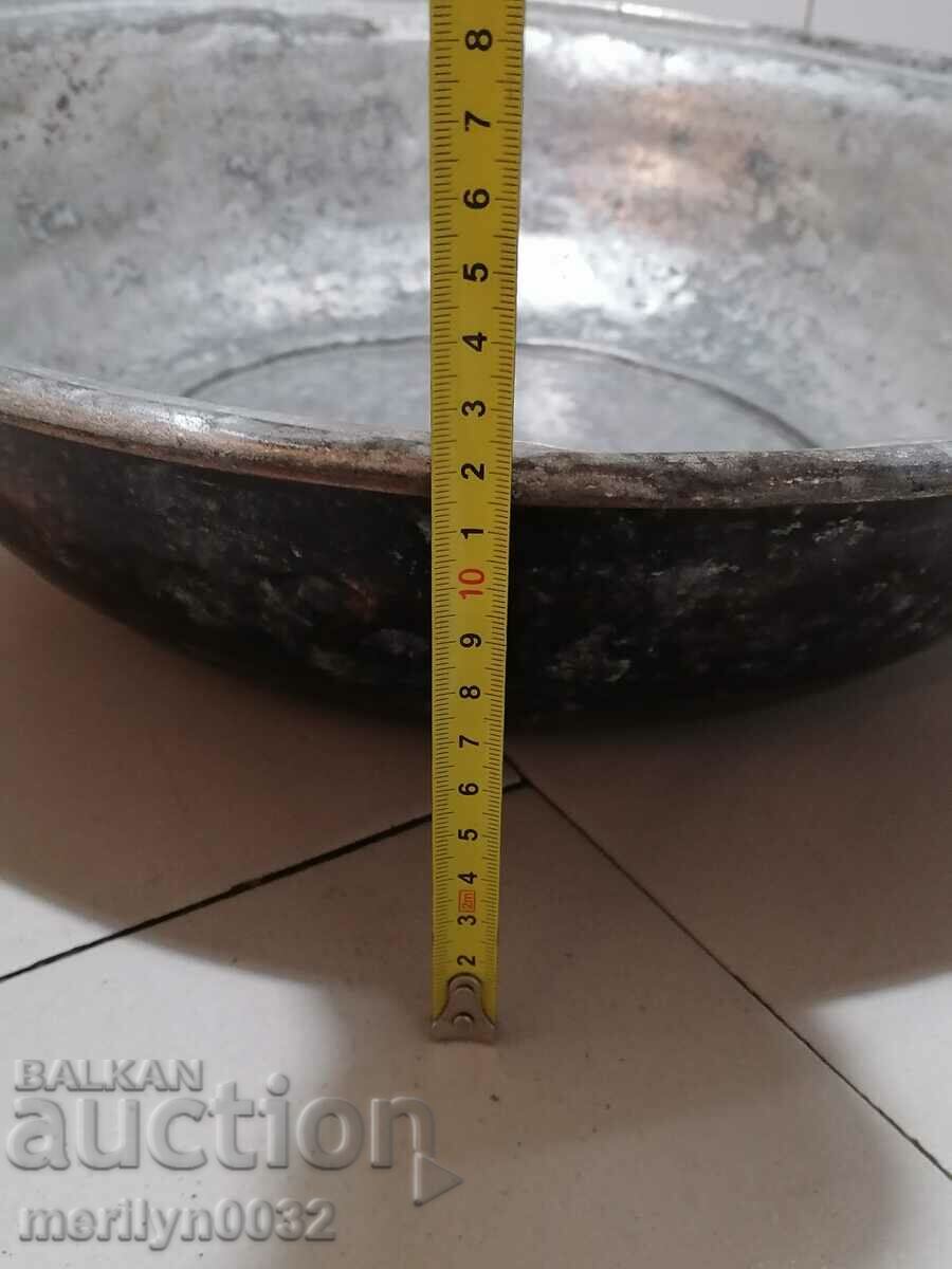 Παράδοση Κονσερβοποιημένη λεκάνη, χάλκινο δοχείο, χαλκός, γούρνα Παράδοση Κονσερβοποιημένη λεκάνη, χάλκινο δοχείο, χαλκός, γούρνα