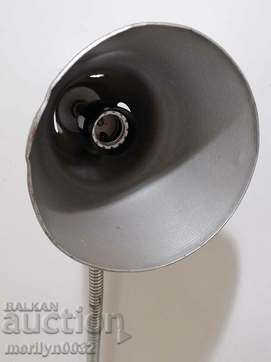 Auction Movable industrial lamp reflector 60s socket Auction Movable industrial lamp reflector 60s socket