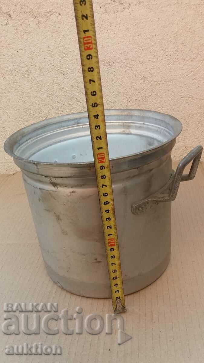 Aluminum cooler - excellent - 6 Aluminum cooler - excellent - 6