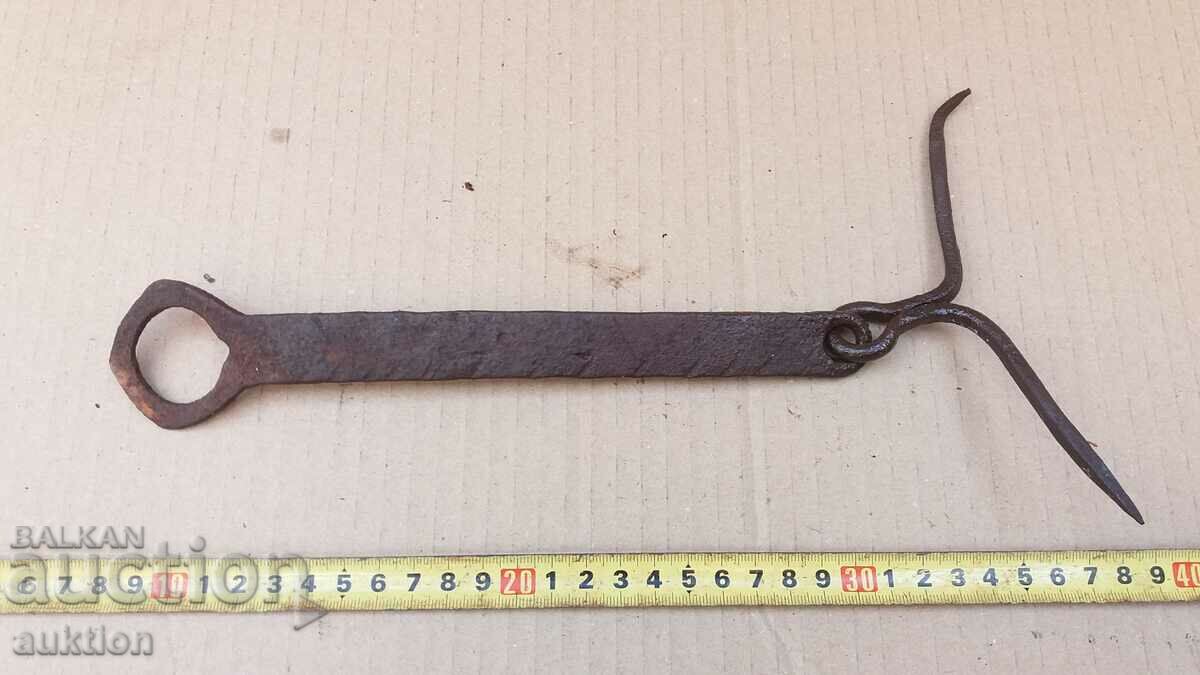 revival gate lock - wrought iron with price 3.99 BGN | € 2.04 revival gate lock - wrought iron with price 3.99 BGN | € 2.04