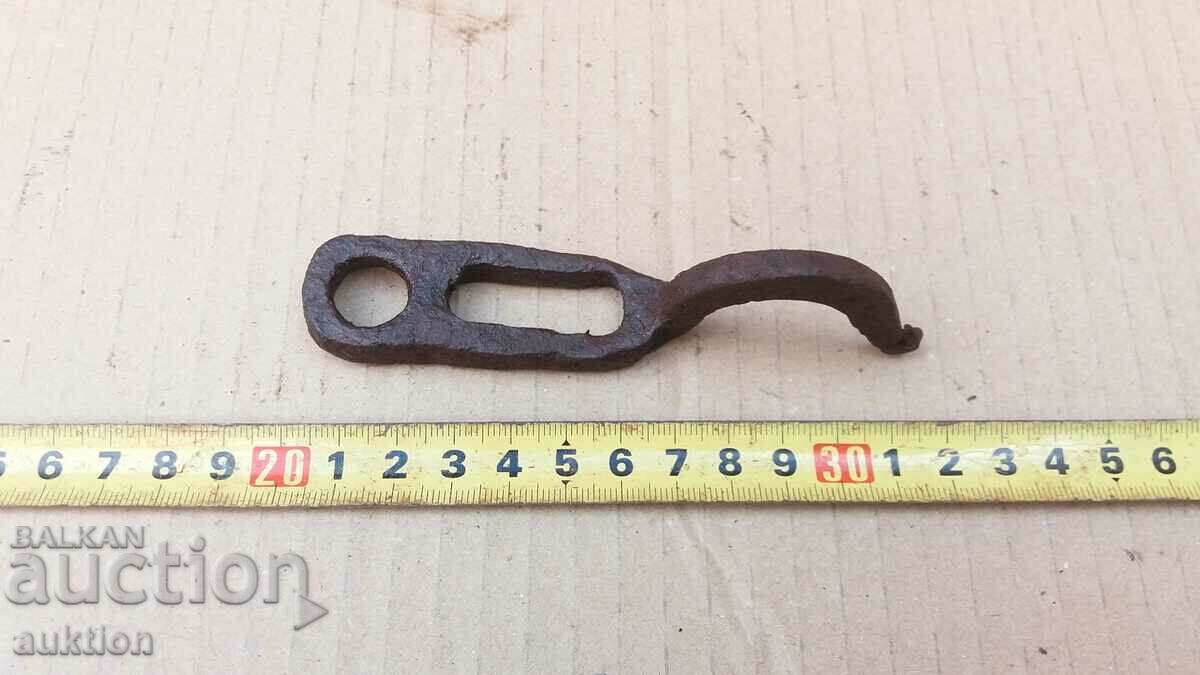 Auction revival gate lock - wrought iron Auction revival gate lock - wrought iron