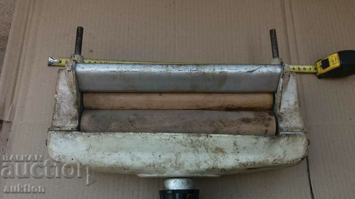 old centrifuge, press - 6 old centrifuge, press - 6