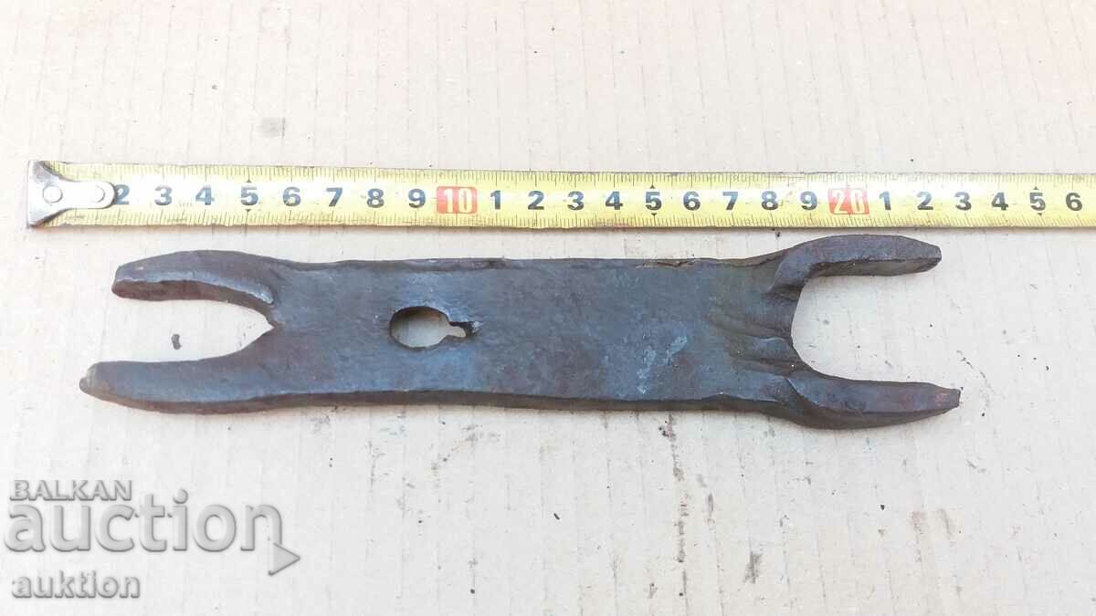 Licitație unealtă veche meșteșugărească Licitație unealtă veche meșteșugărească