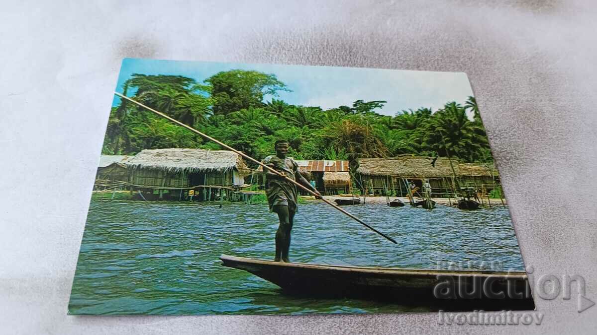 Satul de pescuit P K Lagos de-a lungul lagunei Epe 1982