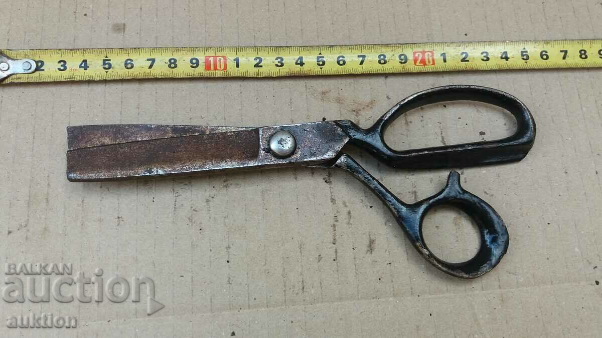 Аукцион стара ножичка - шивашка Аукцион стара ножичка - шивашка