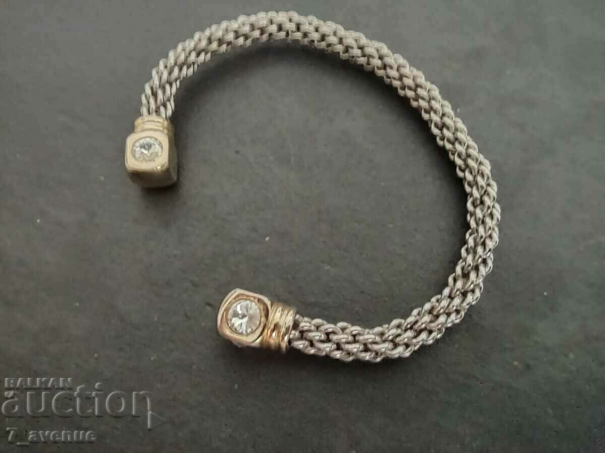 Old bracelet, very beautiful design 05/19/24