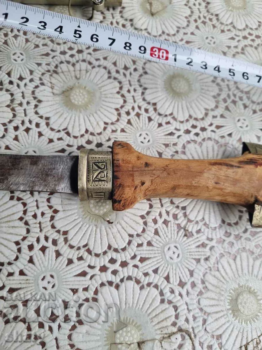 Auction  An old dagger. Knife. Dagger. Kumaya