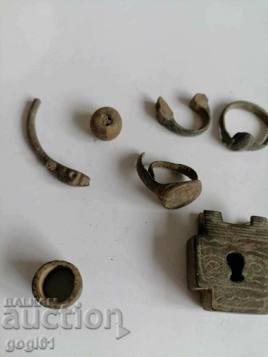 Old fair rings and more with price 50.00 BGN | € 25.56 Old fair rings and more with price 50.00 BGN | € 25.56