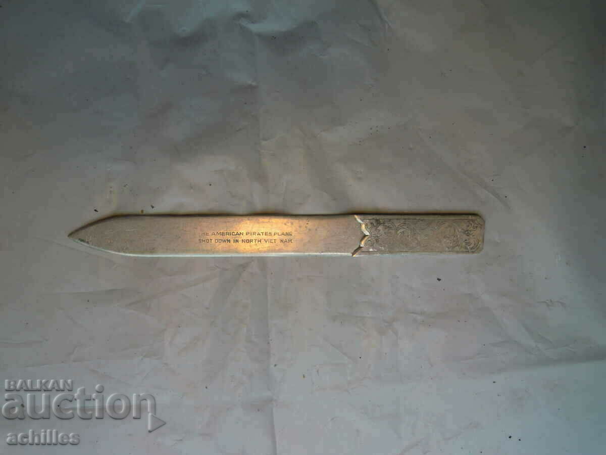 VERY INTERESTING US MILITARY KNIFE FROM NORTH VIETNAM