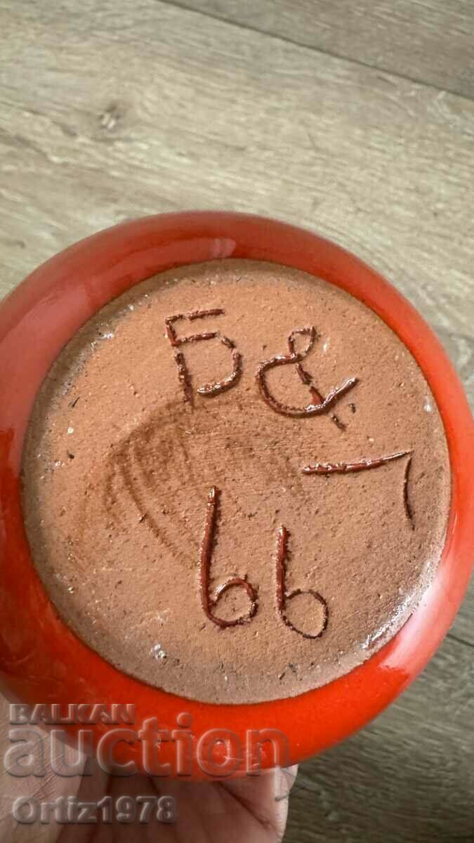 Auction Original Italian vase, signed - 1966 Auction Original Italian vase, signed - 1966