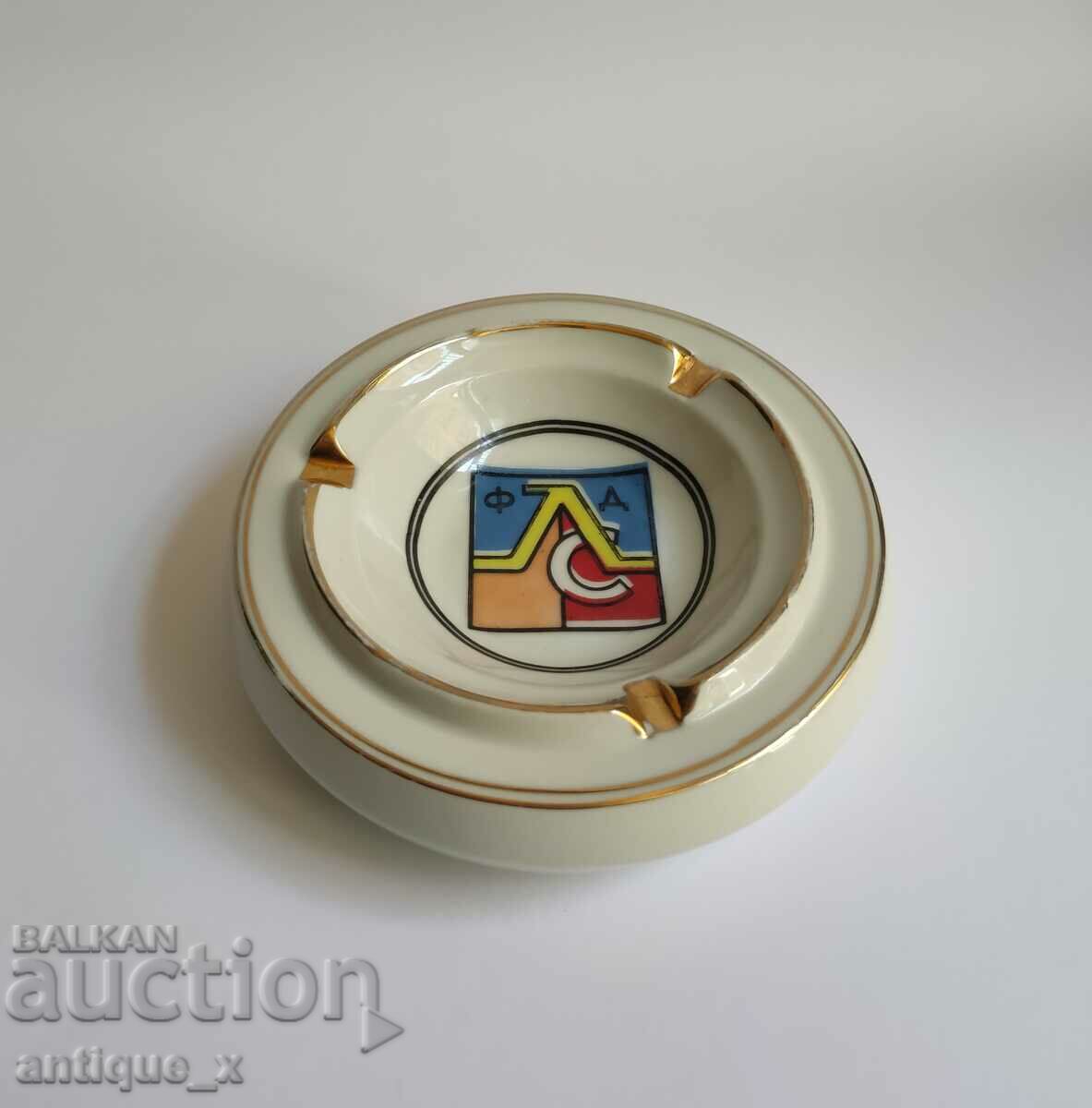 FD Levski-Spartak-very rare porcelain ashtray-Isis-70s