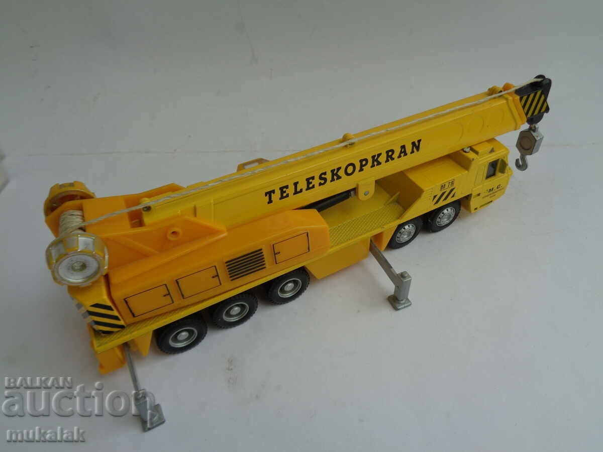 Delivery of MAISTO TELESKOPKRAN AUTOCRANE TRUCK TROLLEY MODEL Delivery of MAISTO TELESKOPKRAN AUTOCRANE TRUCK TROLLEY MODEL