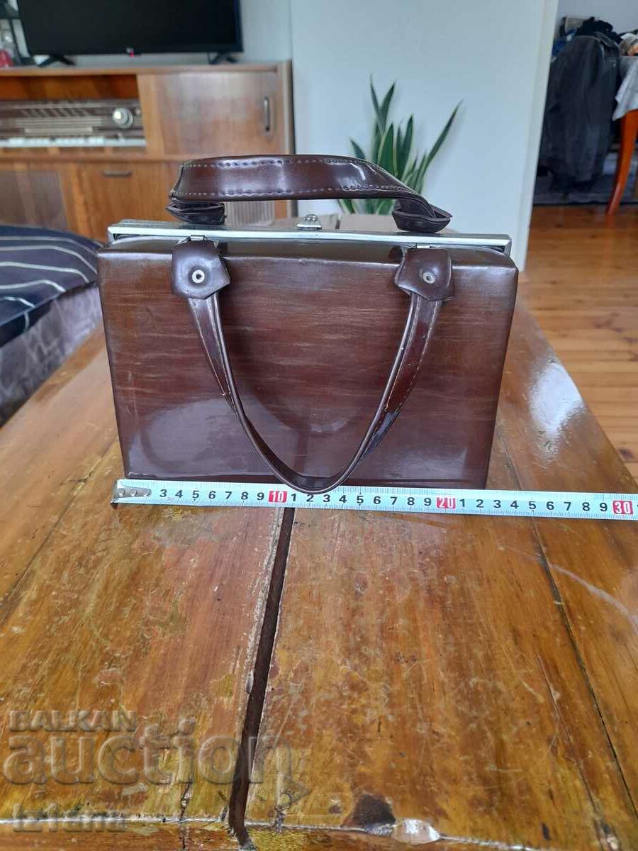 Auction Old handbag Auction Old handbag