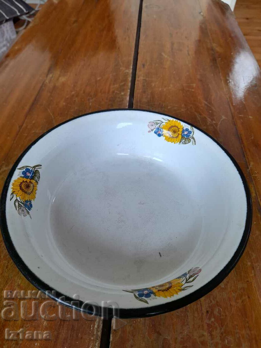 Old enameled bowl, panica with price 27.00 BGN | € 13.80 Old enameled bowl, panica with price 27.00 BGN | € 13.80
